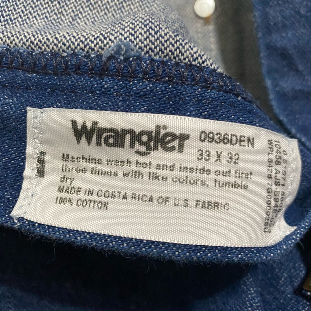 Wrangler Womens Jeans 33/32! 1st come.. - Picture 3 of 3